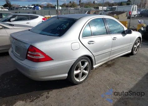 2005 Mercedes-Benz C 230 Kompressor Sport z USA, uszkodzony, nr VIN WDBRF40J95F690260